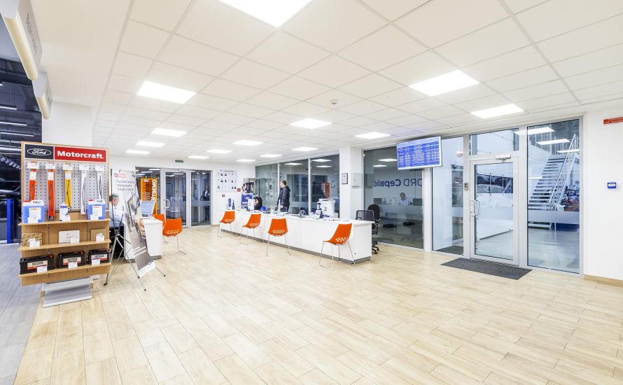 FORD Automotive showroom 